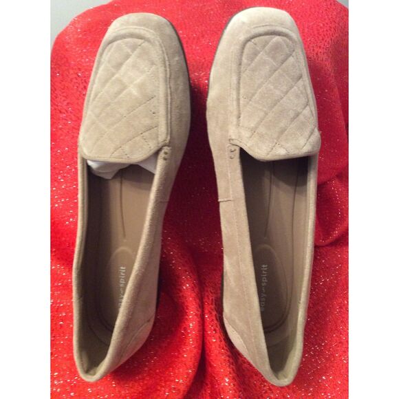 NWOT Easy Spirit slip on Loafers Size 10 Womens Ankle High Shoes - Picture 1 of 8